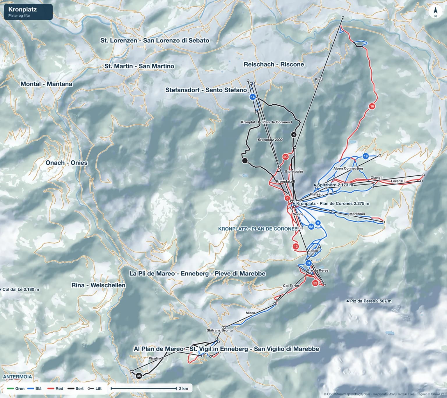 Pistekort over Kronplatz med pister i grøn, blå, rød og sort, lifte, toppe og byer
